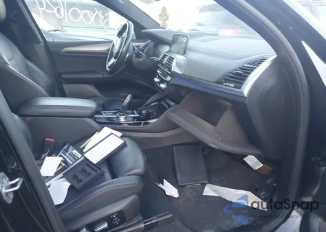 2021 BMW X4 xDrive30I z USA, uszkodzony, nr VIN 5UX2V1C07M9F33901